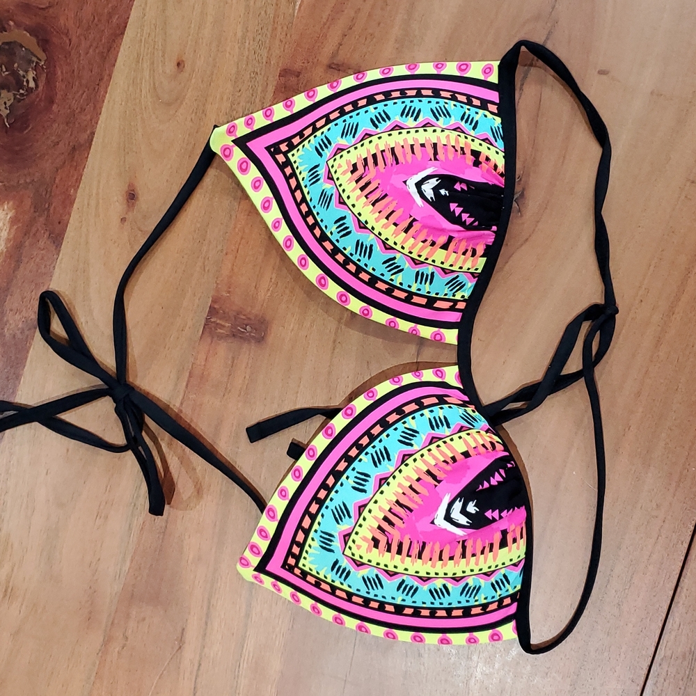 European Aztec-Tribal pattern halter padded Bikini- NWOT